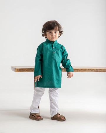 GREEN KURTA AND WHITE TROUSER