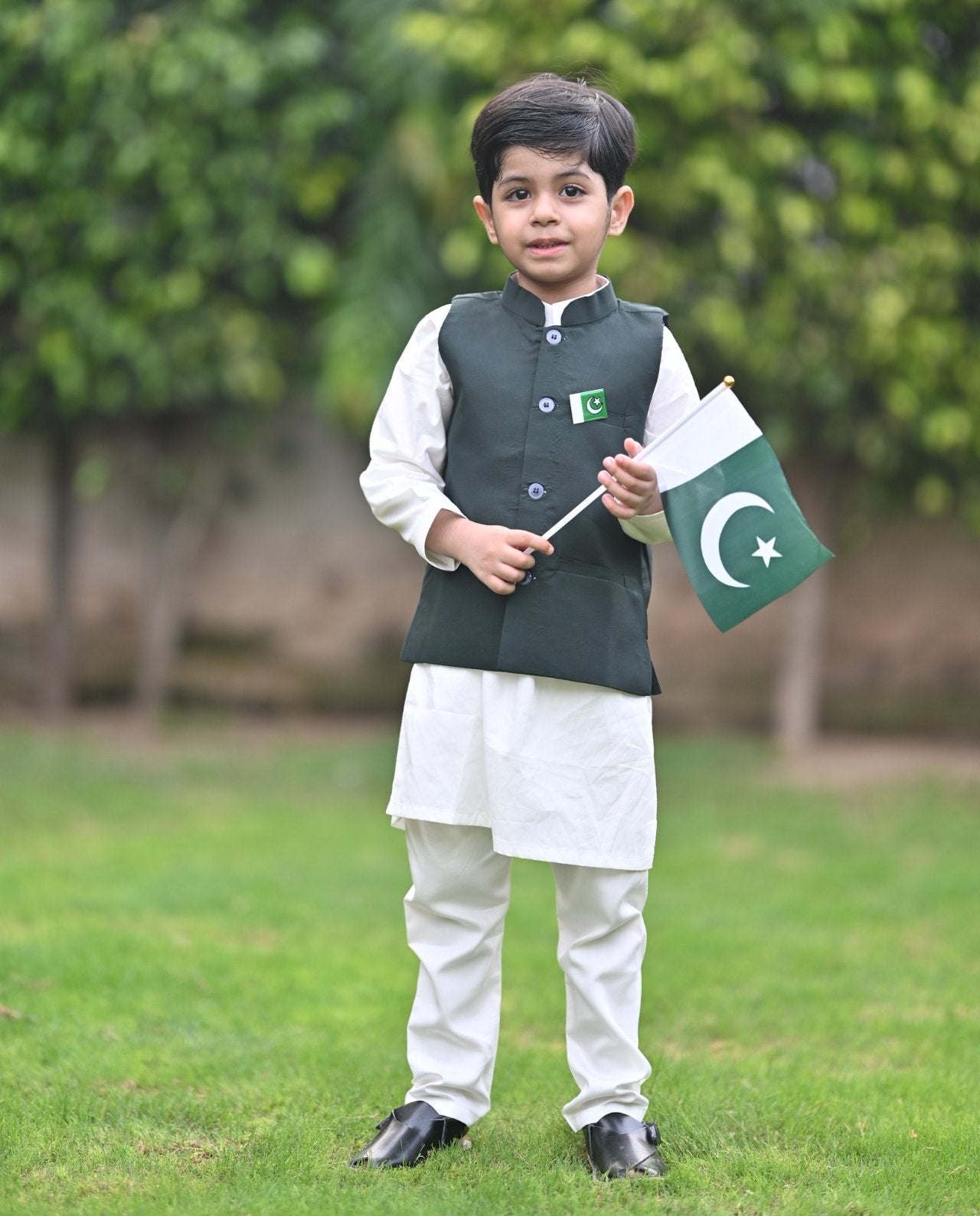 WHITE KURTA TROUSER & DARK GREEN WAISTCOAT
