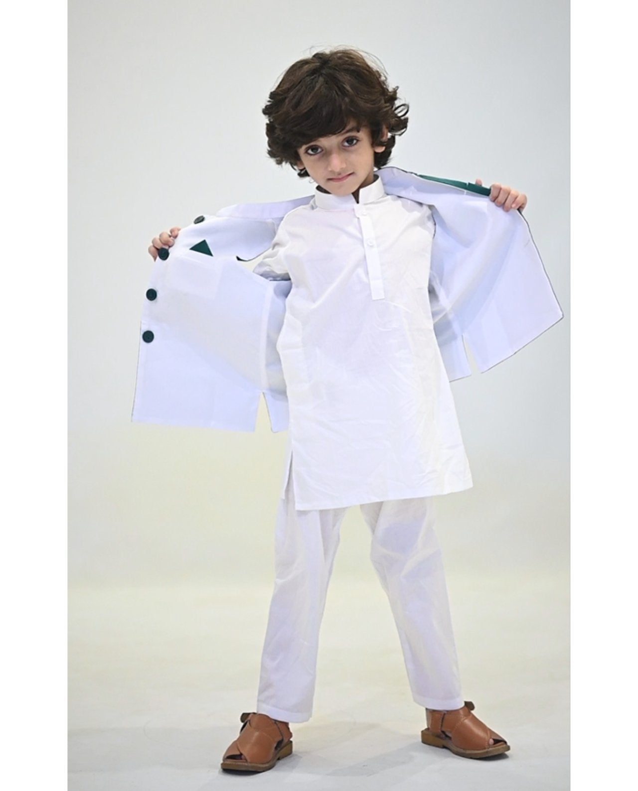 REVERSIBLE GREEN & WHITE SHADED WAISTCOAT