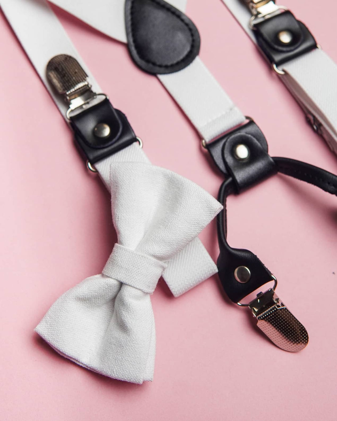WHITE SUSPENDER WITH PLAIN WHITE BOW TIE